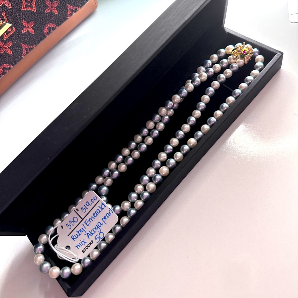 RARE— Ruby/Emerald mixed Akoya pearl